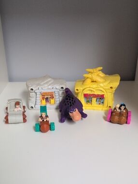 Vintage 6 Piece Lot Of Flintstones Collectible Mini Toys